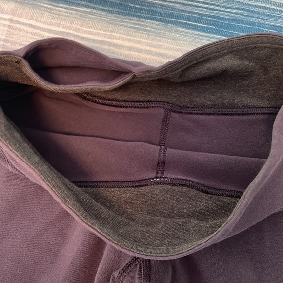 Lululemon wonder under ink blue cropped leggings - Picture 10 of 10